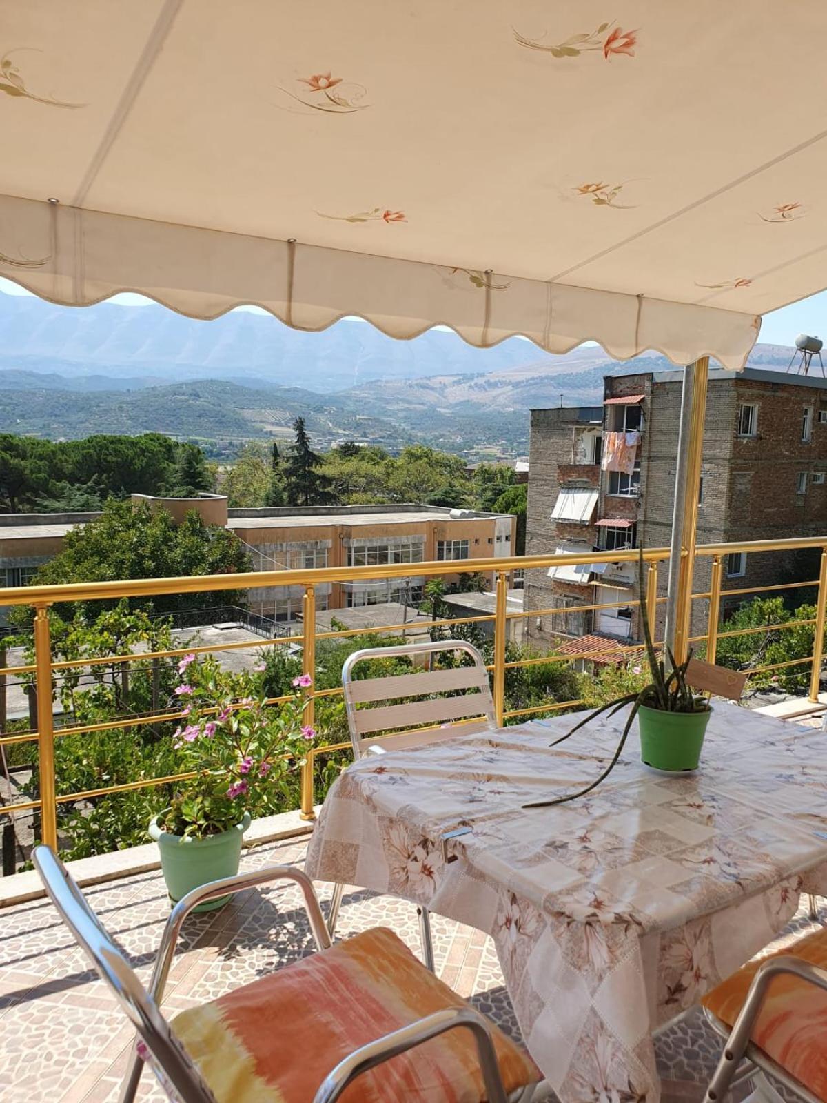 Sara Guesthouse Berat Ngoại thất bức ảnh