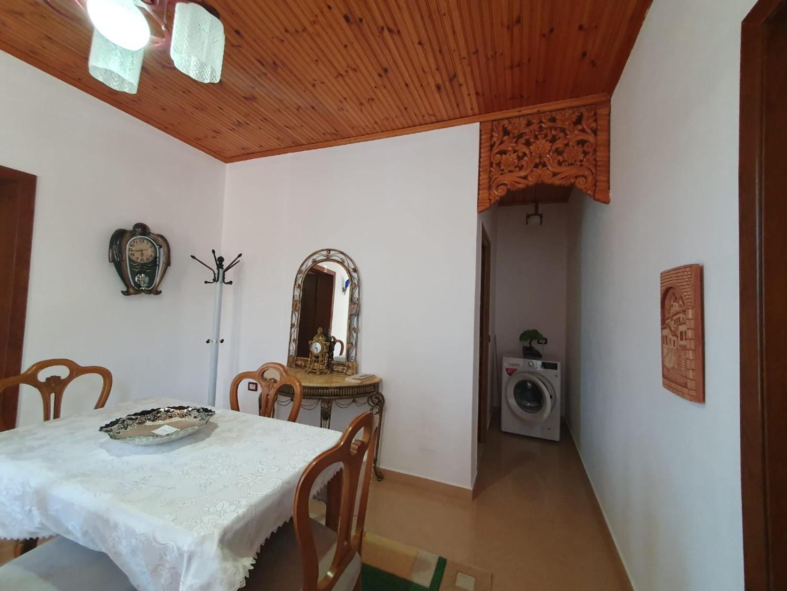 Sara Guesthouse Berat Ngoại thất bức ảnh