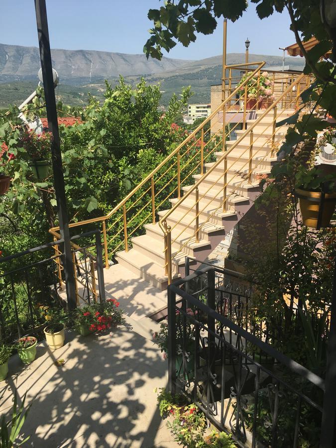 Sara Guesthouse Berat Ngoại thất bức ảnh